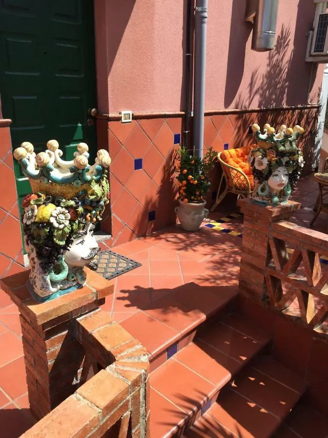 Etna View Affittacamere Giardini Naxos Guest house