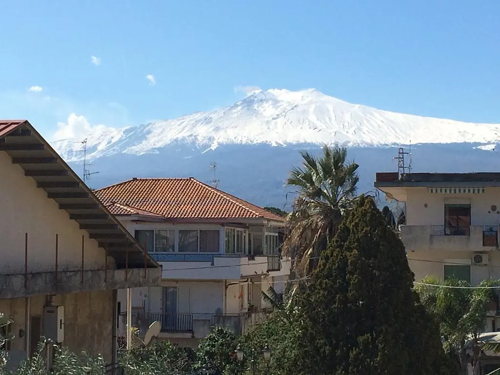 Gasthuis Etna View Affittacamere Giardini-Naxos
